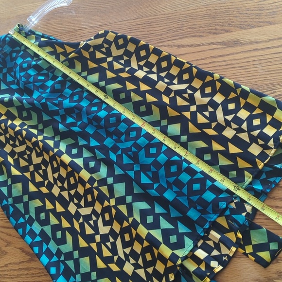 Worthington Abstract Print Sleeveless Accordion Pleated Button Down Blouse M - Picture 9 of 9